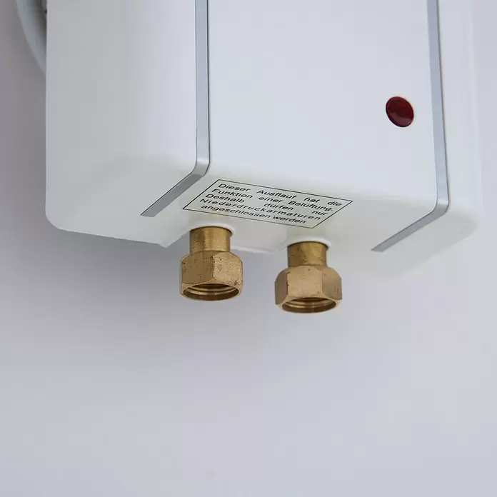 Thermoflow Kleindurchlauferhitzer Elex 3,5 - Mit Armatur, 3.500 W, 2 l/min bei 25 °C - Detailaufnahme