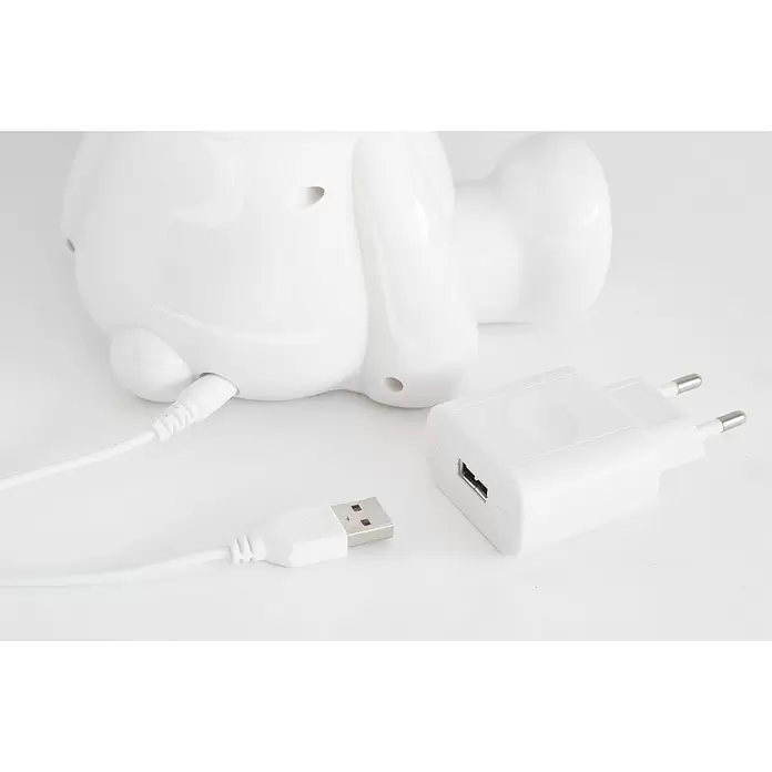 Idp Lampshades Lámpara de sobremesa LED redonda Nestor - 3 W, Ø x Al: 19,5 x 25 cm, Blanco - Producto en uso