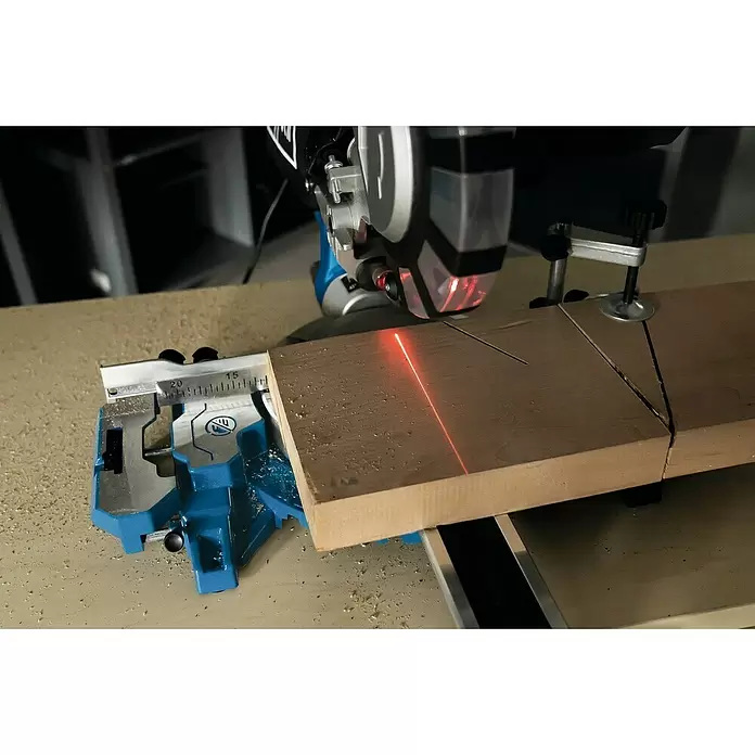 Scheppach Kappzugsäge HM216 X - 2.000 W, Durchmesser Sägeblatt: 210 mm, Leerlaufdrehzahl: 4.800 U/min - Anwendungsbeispiel
