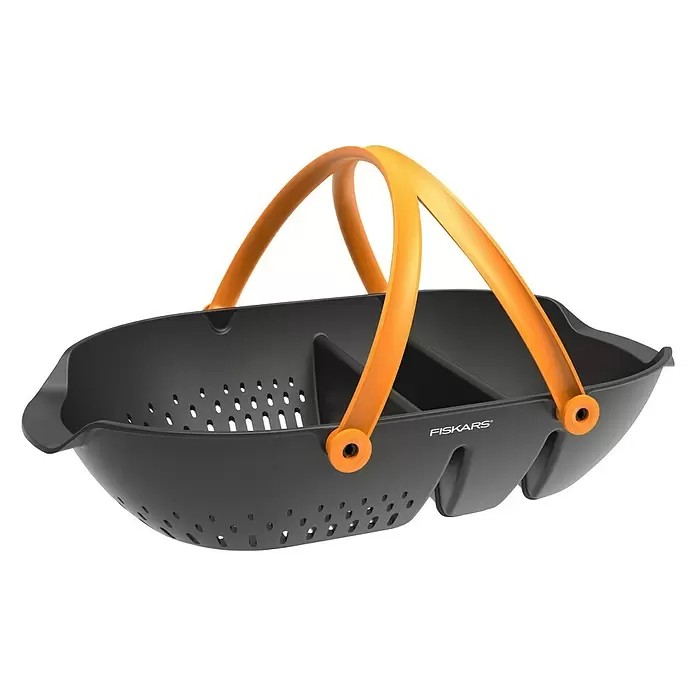 Fiskars Plus Gartenkorb - Kunststoff, Schwarz/Orange - Diagonale Ansicht
