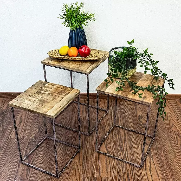 Holztisch Eckig - L x B x H: 36 x 36 x 54 cm, Material Tischplatte: Mangoholz - Stimmungsaufnahme