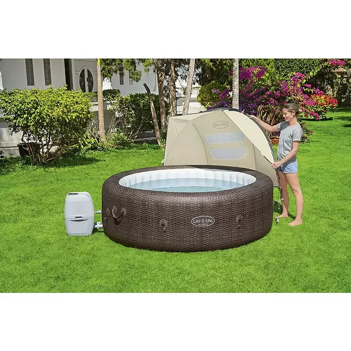 Bestway Whirlpooldach Lay-Z-Spa - L x B x H: 94 x 183 x 109 cm, Beige, Passend für: Bestway Lay-Z-Spa Pools - Stimmungsaufnahme
