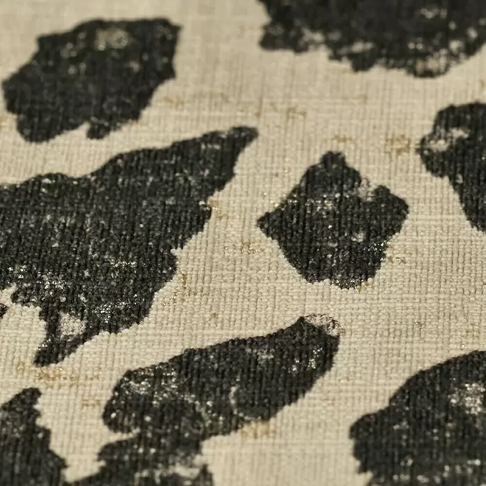 FREUNDIN HOME COLLECTION III Vliestapete Leopard - Braun/Schwarz, Tieroptik, 10,05 x 0,53 m - Detailaufnahme