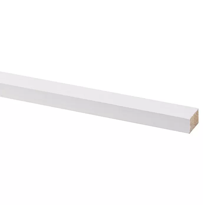 Rechthoekige lijst - 2.700 x 18 x 12 mm, Grenen - Close-up