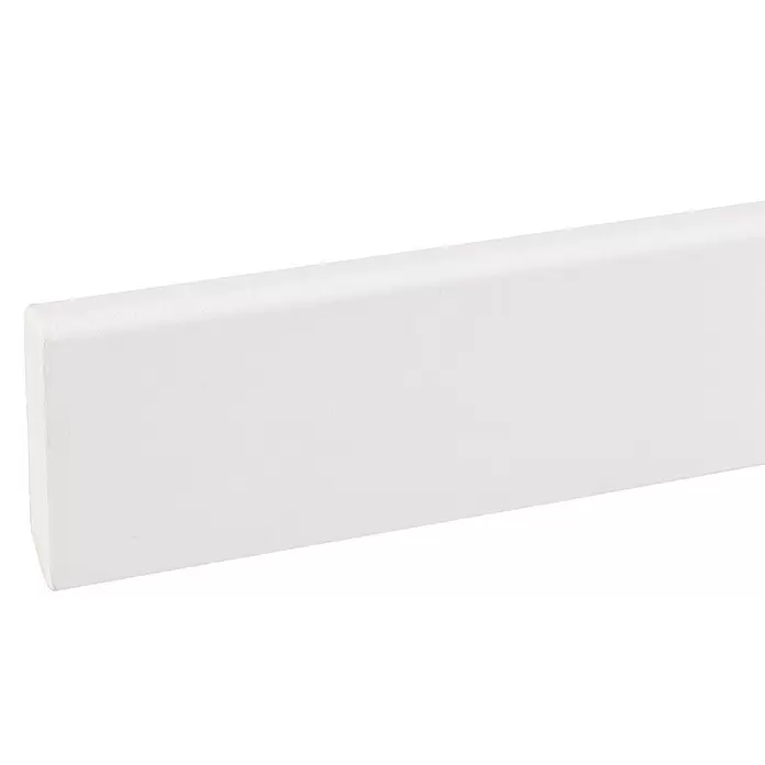 Muurplint RAL 9003 - 488 cm x 45 mm x 9 mm - Close-up